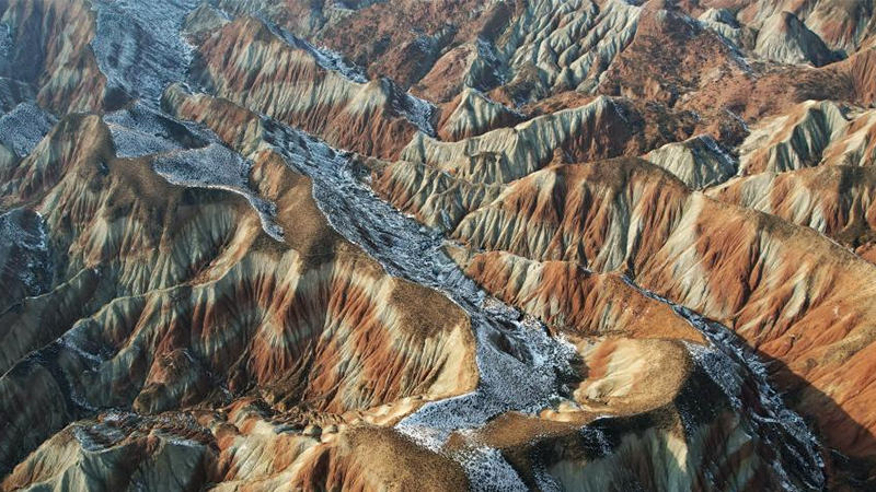 争激烈的英 争激烈的英